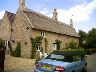 Fully restored cottage